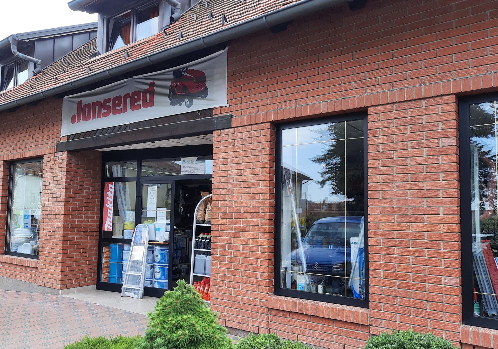 Naba Technology Store